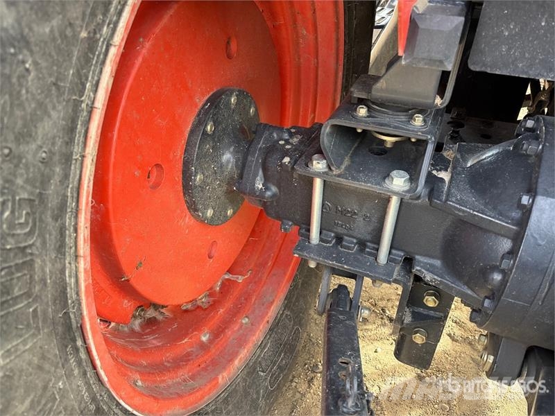 Kioti PX9020 4WD Tractor Traktorit