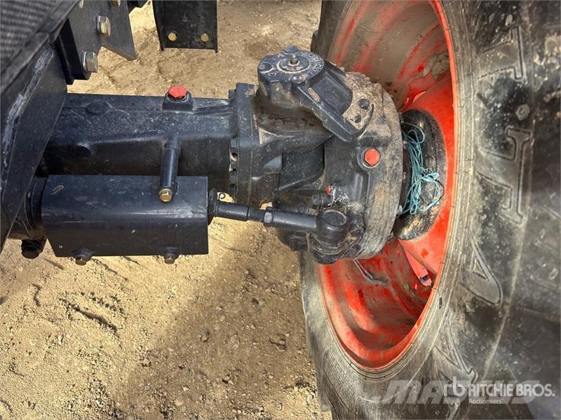 Kioti PX9020 4WD Tractor Traktorit