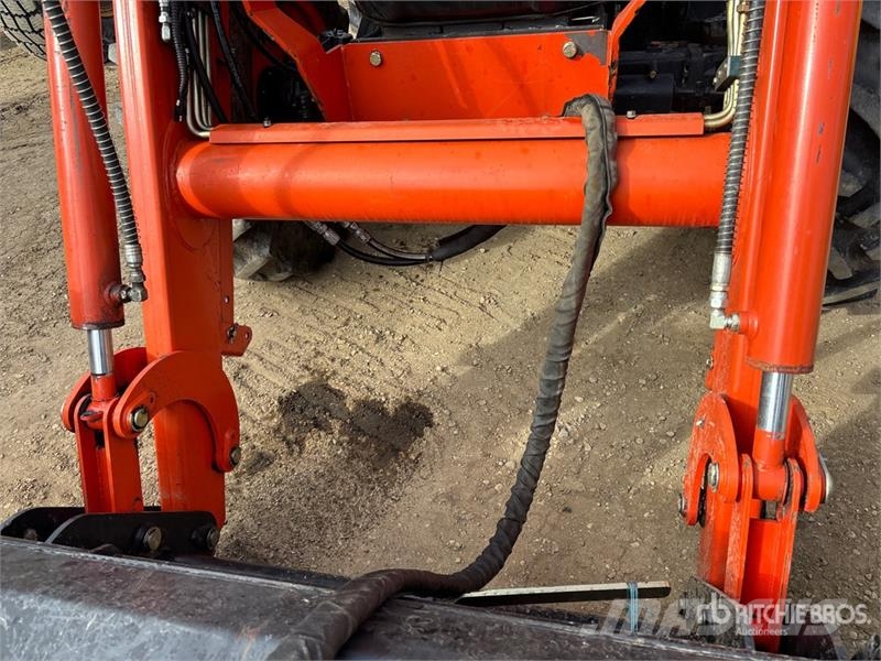 Kioti PX9020 4WD Tractor Traktorit