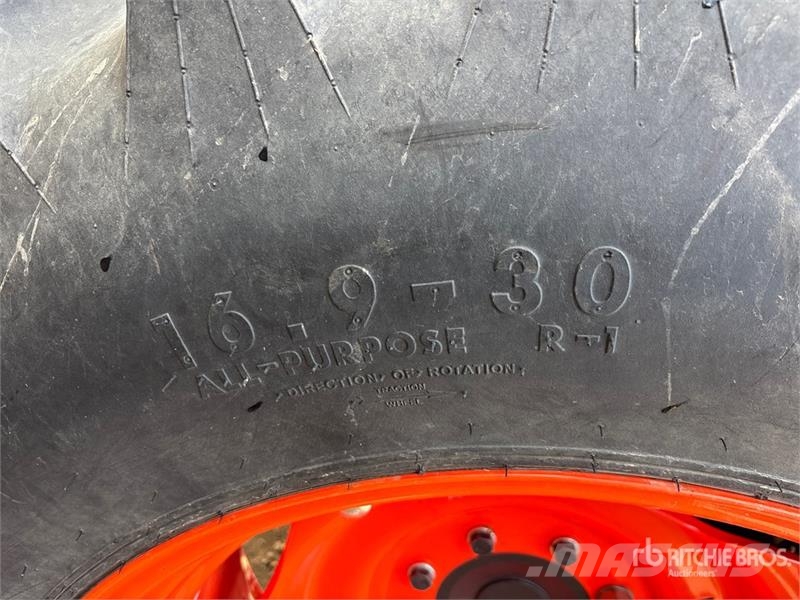 Kioti RX 7320 4WD Tractor Tractoren