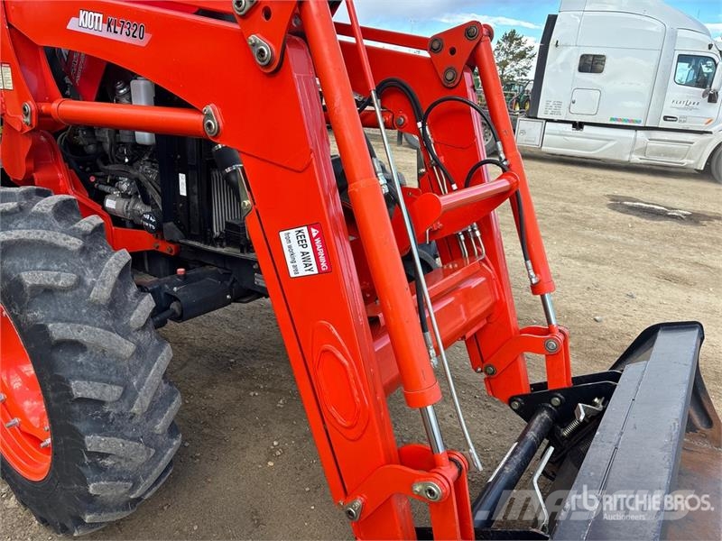 Kioti RX 7320 4WD Tractor Tractoren