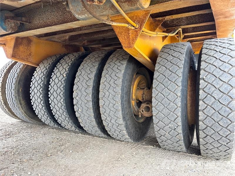 Knight 40 ft 16-Wheel Flatbed Trailer مقطوروات مسطحة/مفصلية الجوانب