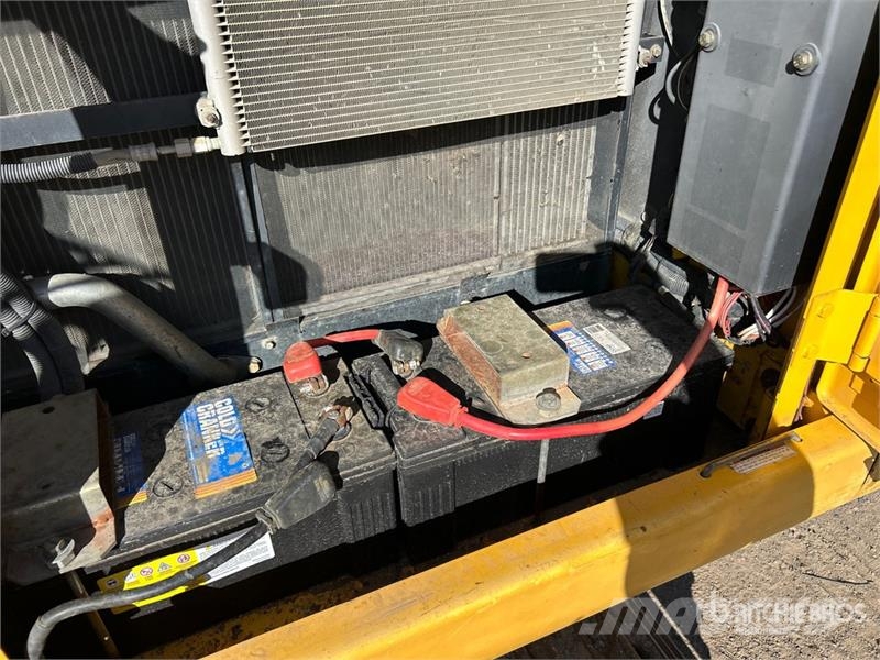 Kobelco SK260-9 Bagri goseničarji