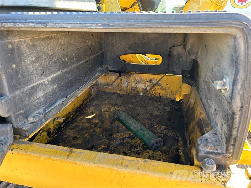 Kobelco SK260-9 Bagri goseničarji