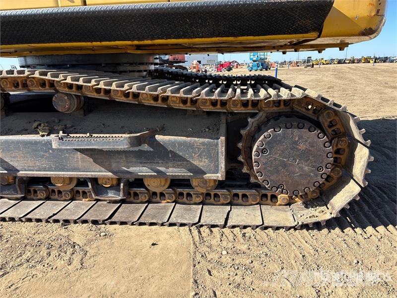 Komatsu 200LC-3 Escavadeiras de esteiras