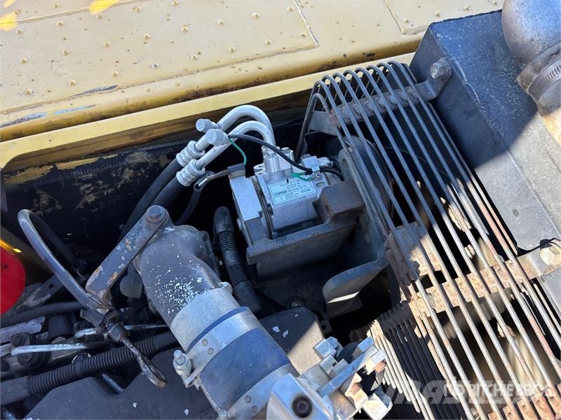 Komatsu 200LC-3 Escavadeiras de esteiras