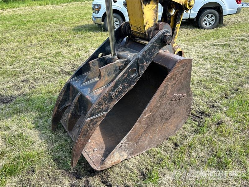 Komatsu 220 Tracked Excavator Beltegraver