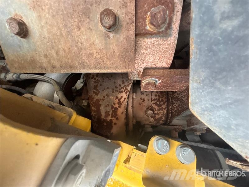 Komatsu D375A-8 Crawler Dozer Гусеничные бульдозеры