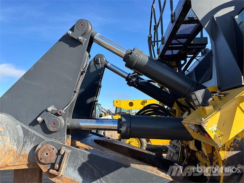 Komatsu D375A-8 Crawler Dozer Гусеничные бульдозеры