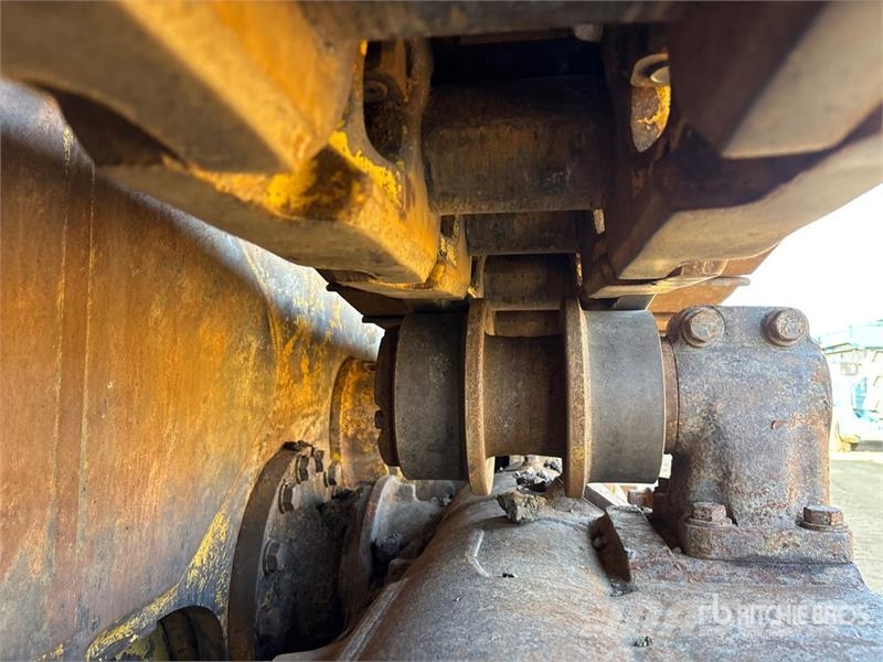 Komatsu D375A-8 Crawler Dozer Гусеничные бульдозеры