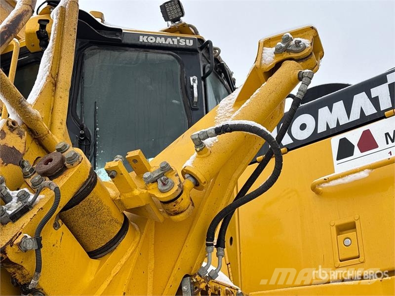 Komatsu D375A-8 Crawler Dozer Гусеничные бульдозеры