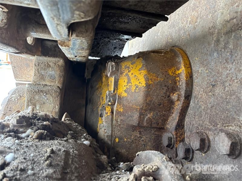 Komatsu D375A-8 Crawler Dozer Гусеничные бульдозеры