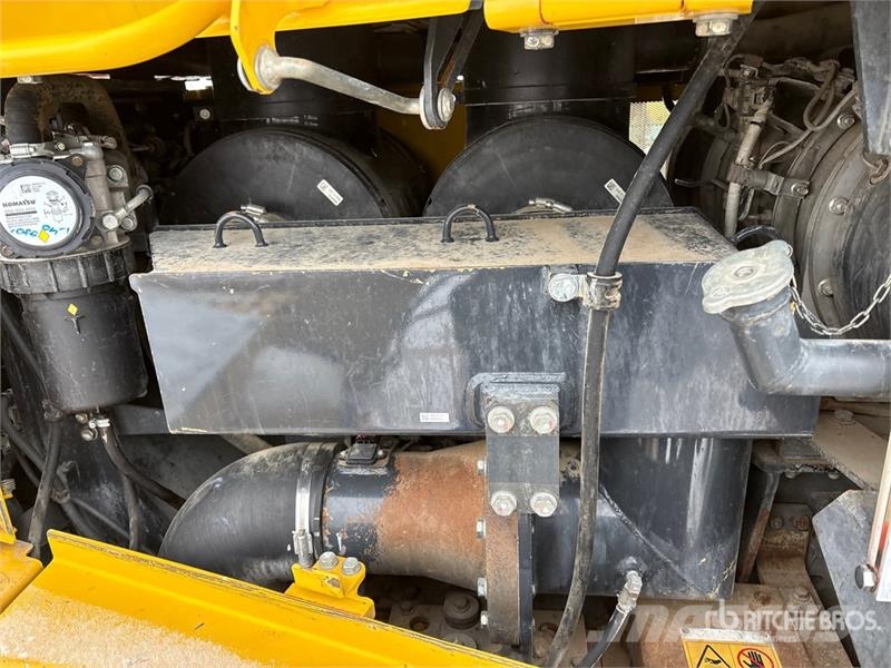 Komatsu D375A-8 Crawler Dozer Гусеничные бульдозеры