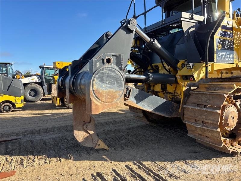 Komatsu D375A-8 Crawler Dozer Гусеничные бульдозеры