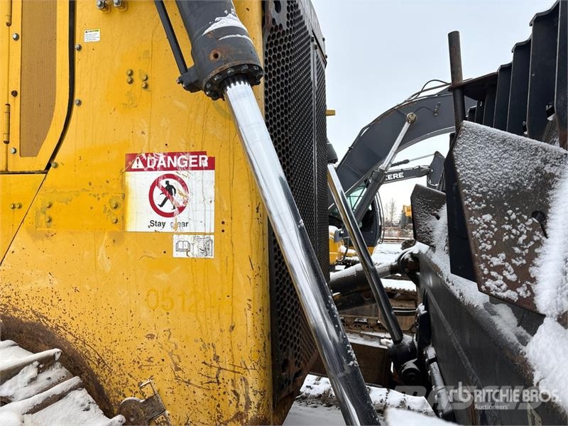 Komatsu D375A-8 Crawler Dozer Гусеничные бульдозеры