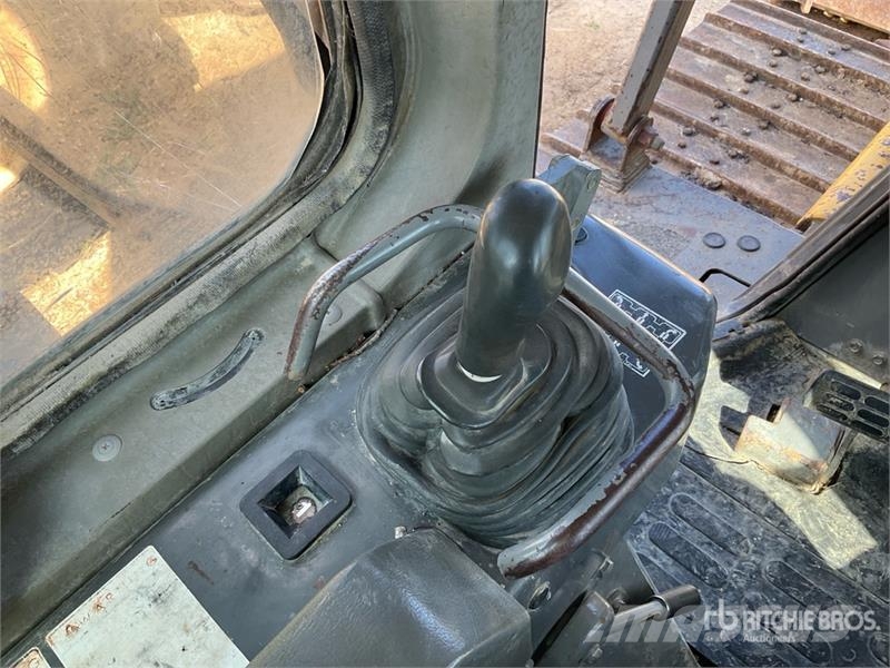 Komatsu D41P-6 Buldožeri guseničari