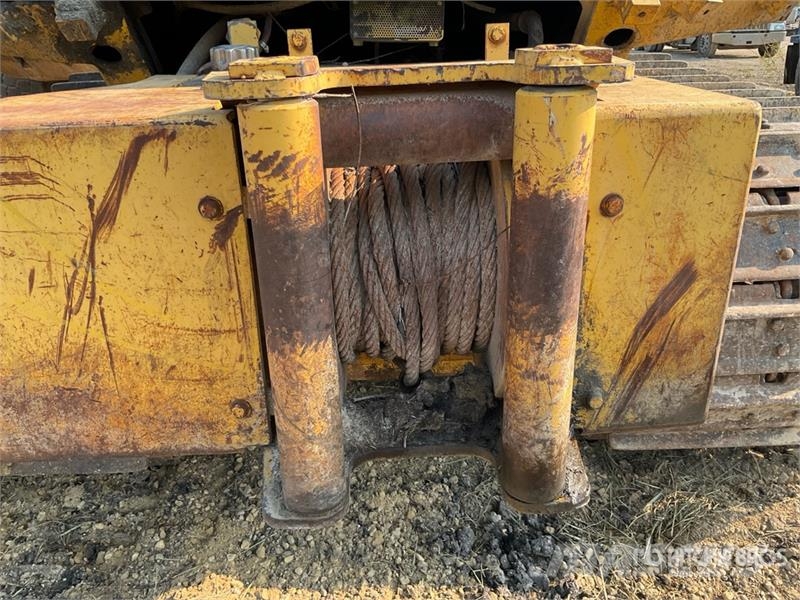 Komatsu D41P-6 Buldožeri guseničari