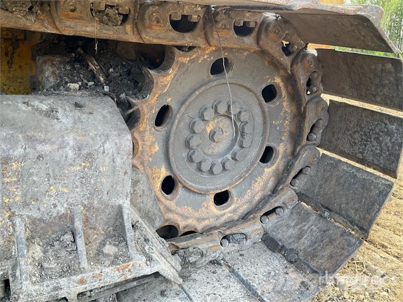 Komatsu D41P-6 Buldožeri guseničari
