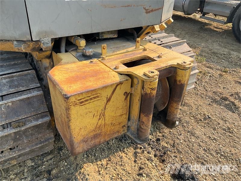 Komatsu D41P-6 Buldožeri guseničari