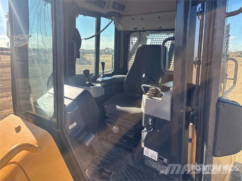 Komatsu D51PX-22 Bulldozer