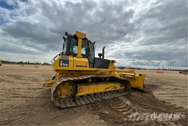 Komatsu D61PX-15E0 Vikšriniai buldozeriai