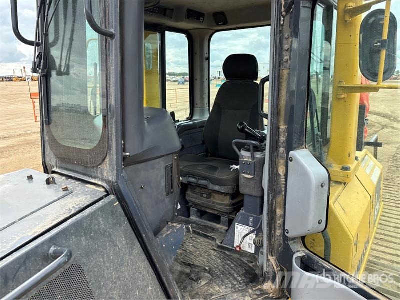 Komatsu D61PX-15E0 Vikšriniai buldozeriai
