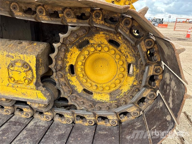 Komatsu D61PX-15E0 Vikšriniai buldozeriai