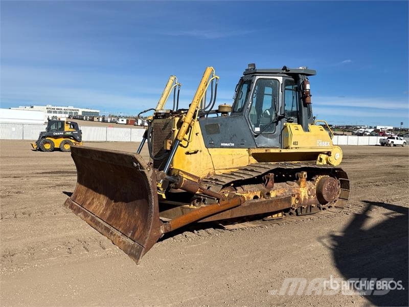 Komatsu D65EX-12 Buldooserid
