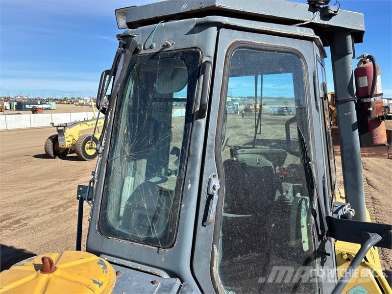 Komatsu D65EX-12 Buldooserid