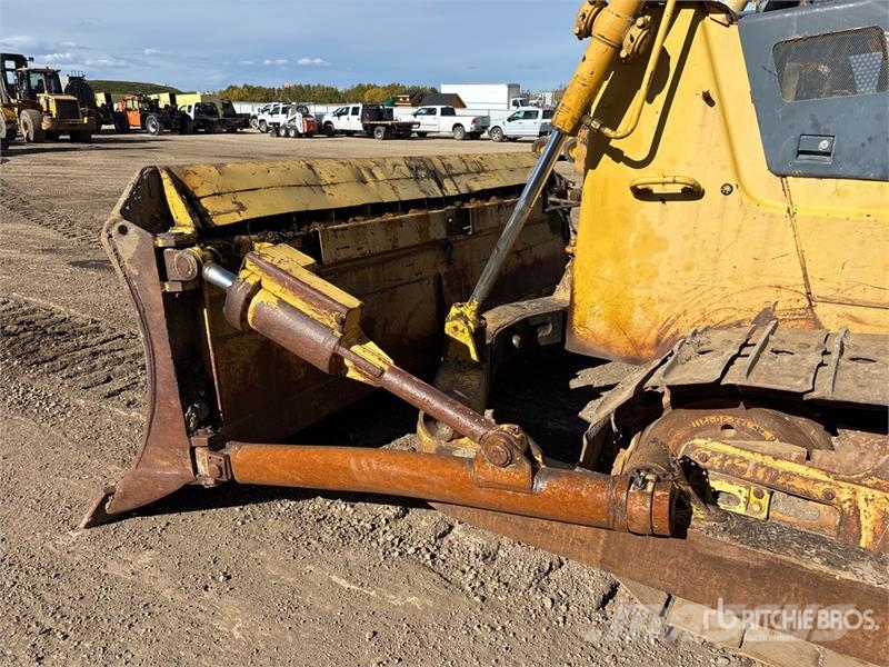 Komatsu D65EX-12 Buldooserid