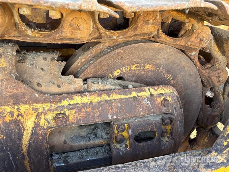 Komatsu D65EX-12 Buldooserid