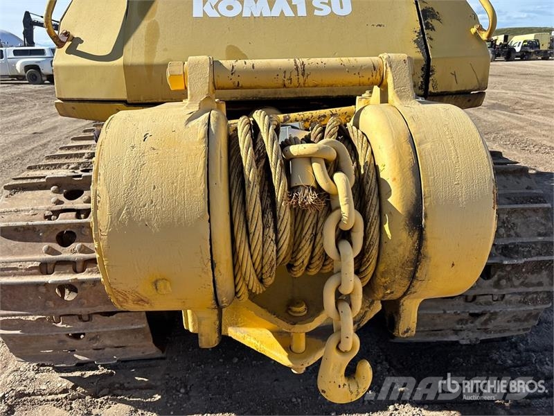 Komatsu D65EX-12 Buldooserid