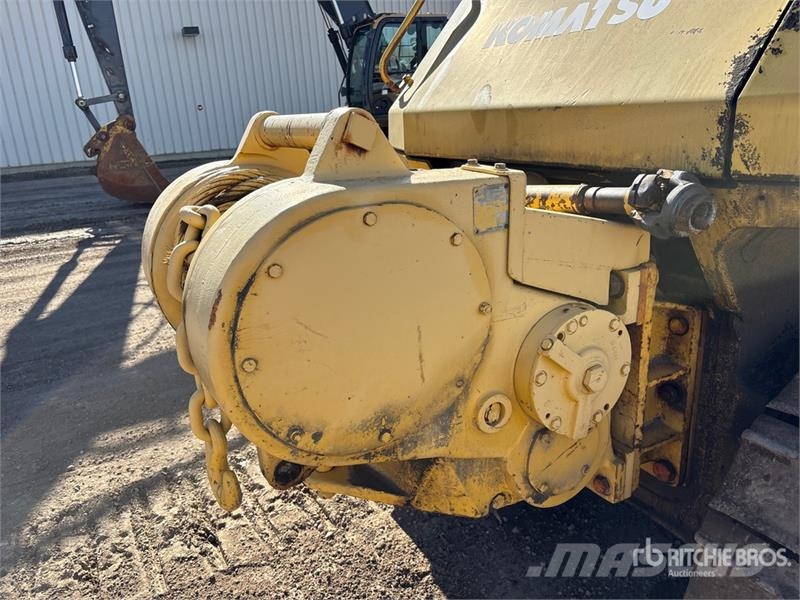 Komatsu D65EX-12 Buldooserid