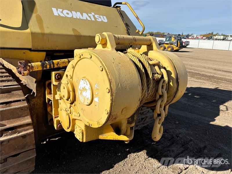 Komatsu D65EX-12 Buldooserid