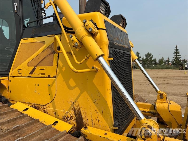 Komatsu D65PX-17 Vikšriniai buldozeriai