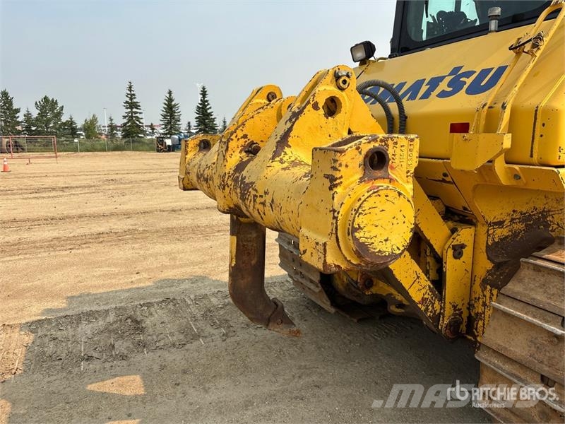 Komatsu D65PX-17 Vikšriniai buldozeriai