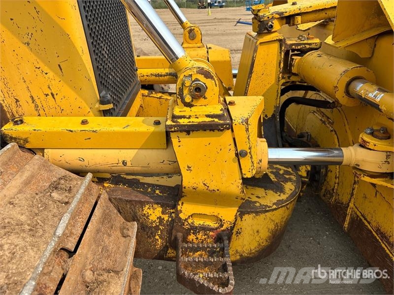 Komatsu D65PX-17 Vikšriniai buldozeriai
