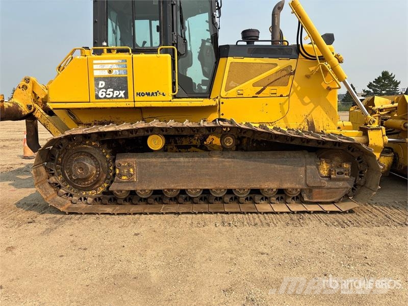 Komatsu D65PX-17 Vikšriniai buldozeriai