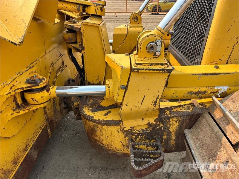Komatsu D65PX-17 Vikšriniai buldozeriai