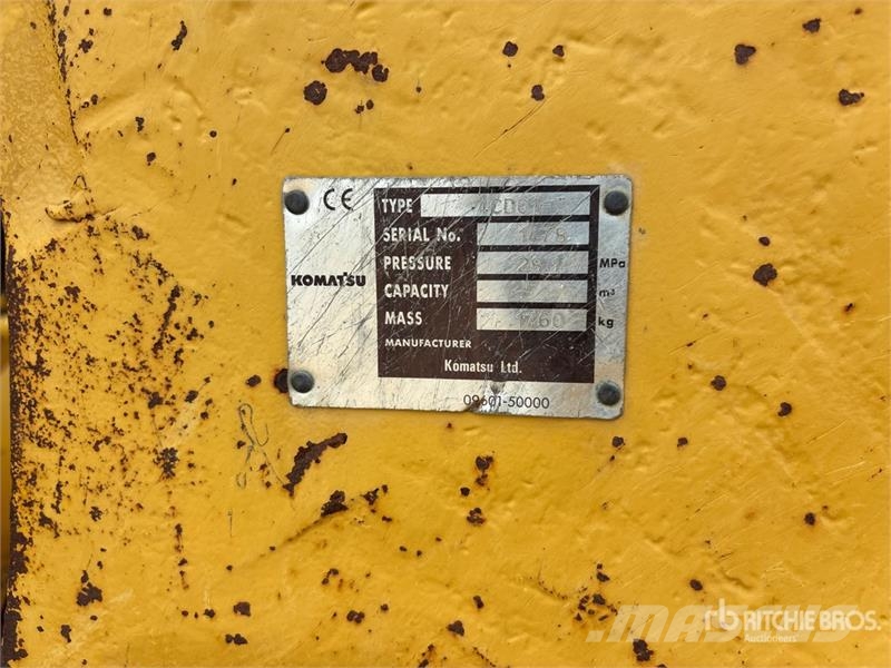 Komatsu D65PX-17 Vikšriniai buldozeriai