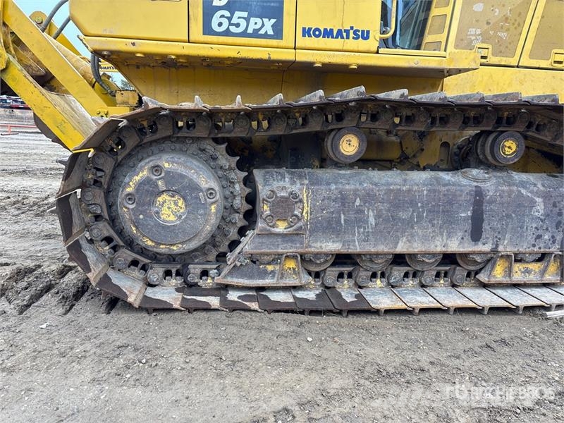 Komatsu D65PX-18 Crawler Dozer Гусеничные бульдозеры