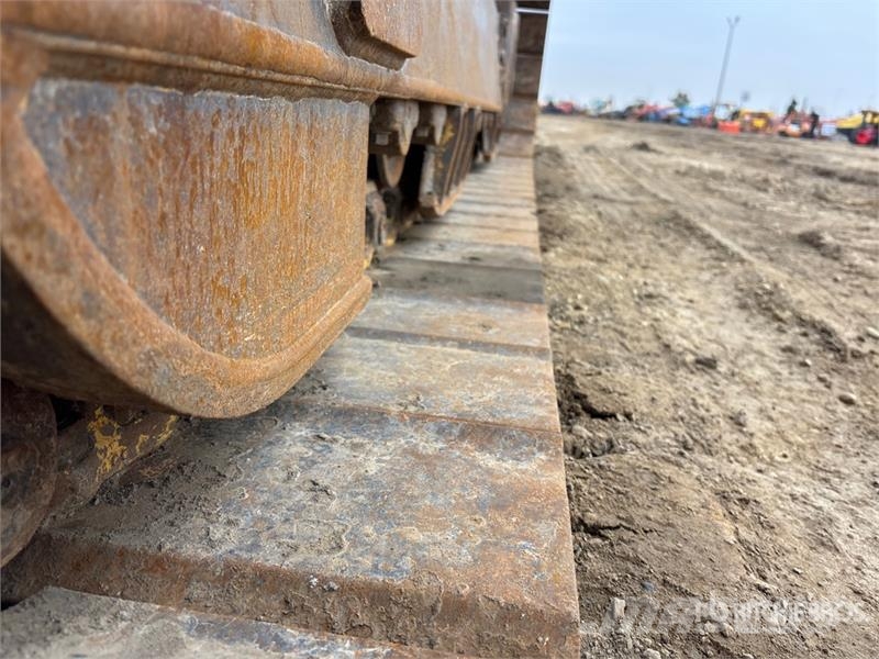 Komatsu D65PX-18 Crawler Dozer Гусеничные бульдозеры