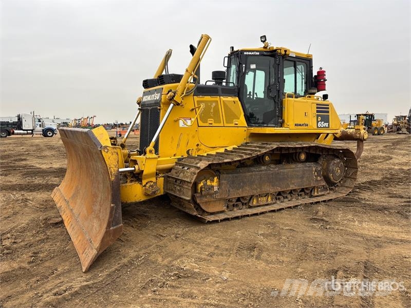 Komatsu D65PX-18 Crawler Dozer Гусеничные бульдозеры