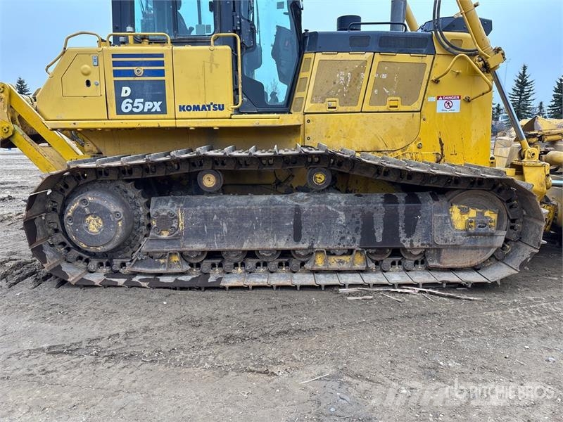 Komatsu D65PX-18 Crawler Dozer Гусеничные бульдозеры
