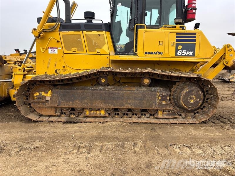 Komatsu D65PX-18 Crawler Dozer Гусеничные бульдозеры