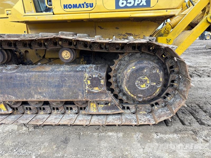 Komatsu D65PX-18 Crawler Dozer Гусеничные бульдозеры