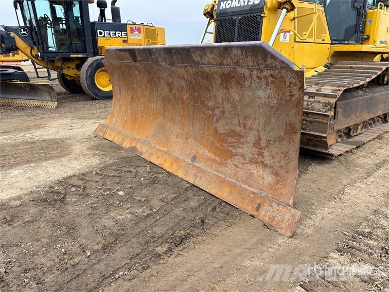 Komatsu D65PX-18 Crawler Dozer Гусеничные бульдозеры