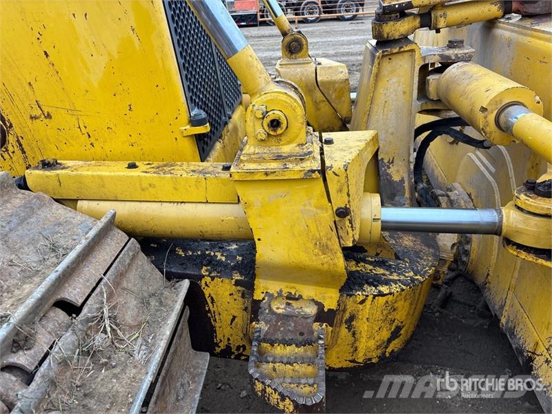 Komatsu D65PX-18 Crawler Dozer Гусеничные бульдозеры