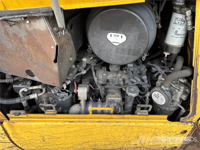 Komatsu D65WX-17 Crawler Dozer Crawler dozers