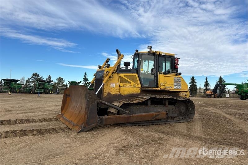 Komatsu D65WX-17 Crawler Dozer Crawler dozers